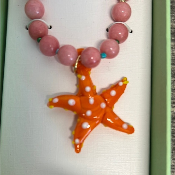 🌊⚓️ Piper K Starfish Necklace 🪸 - Picture 4 of 6